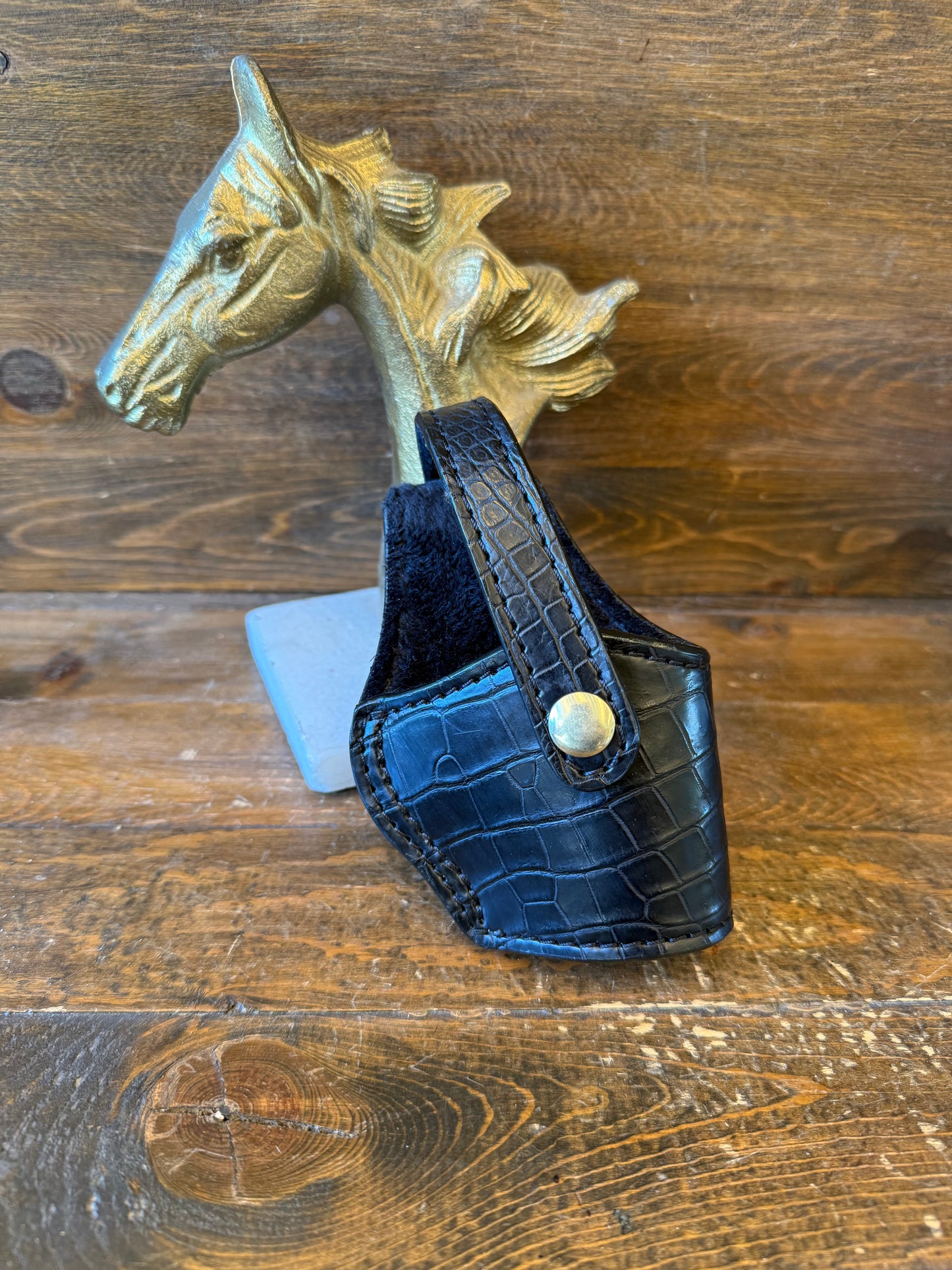 Black/gold alligator belly skin compact holster (1911)