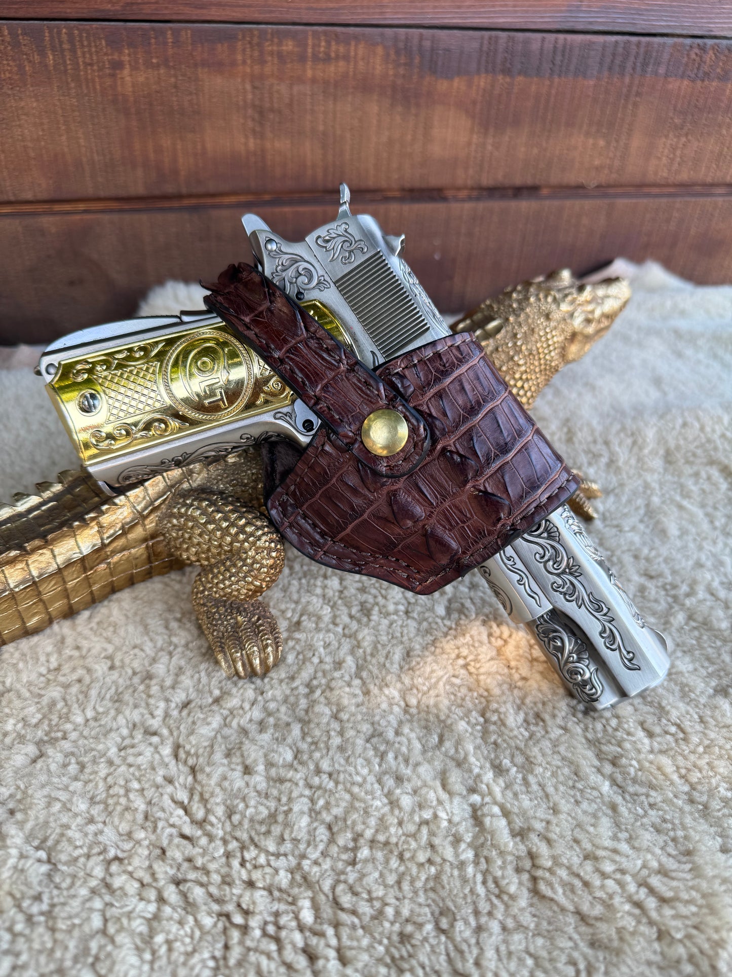 Brown Nile Crocodile tail compact holster ( 1911, High-power )