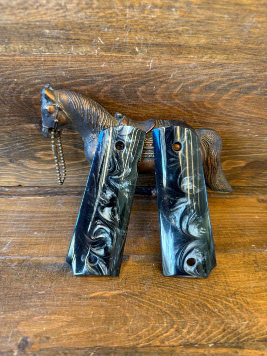 Black pearl color grips (1911