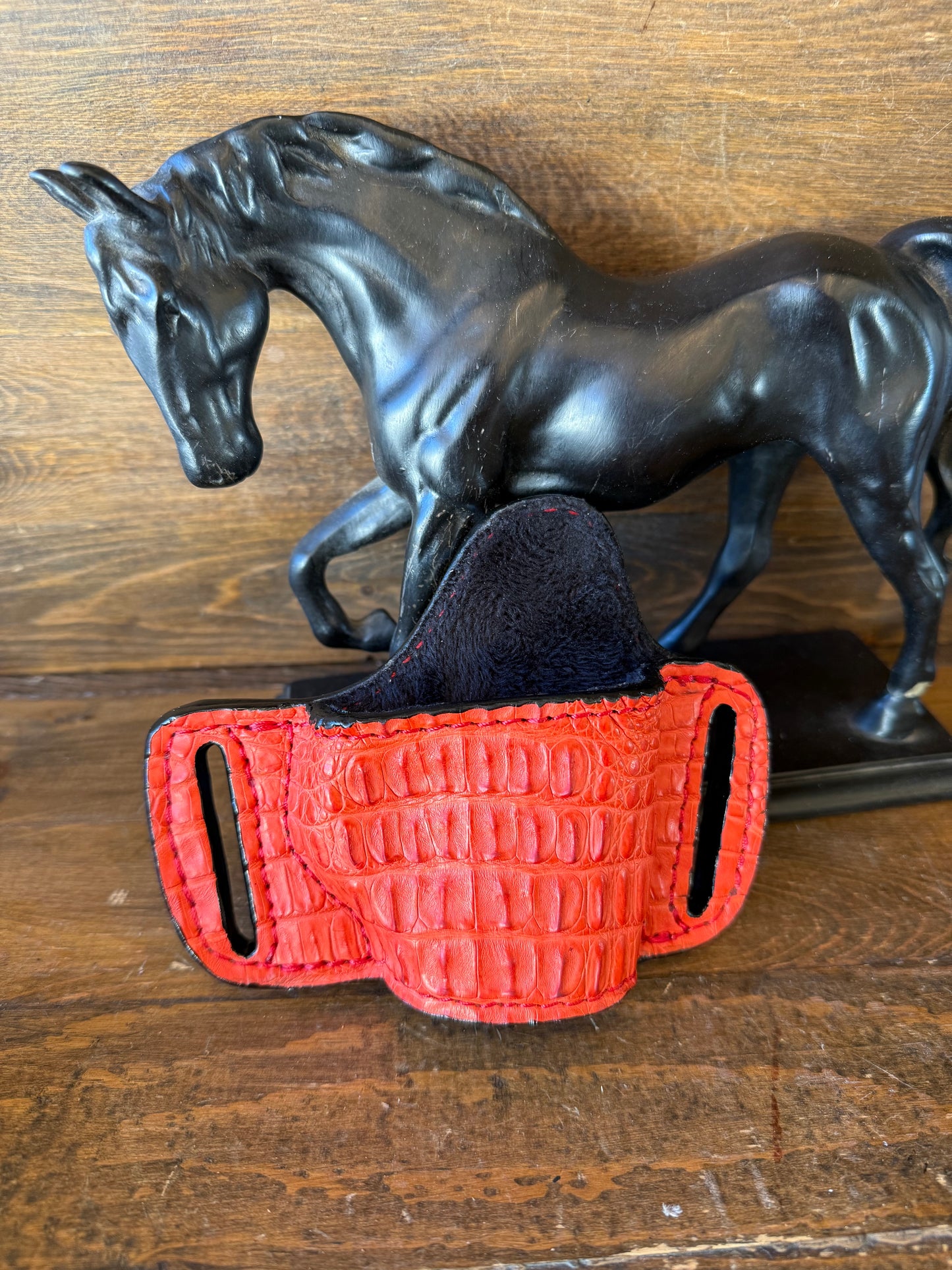 Red Crocodile Hornback skin bikini holster (1911)