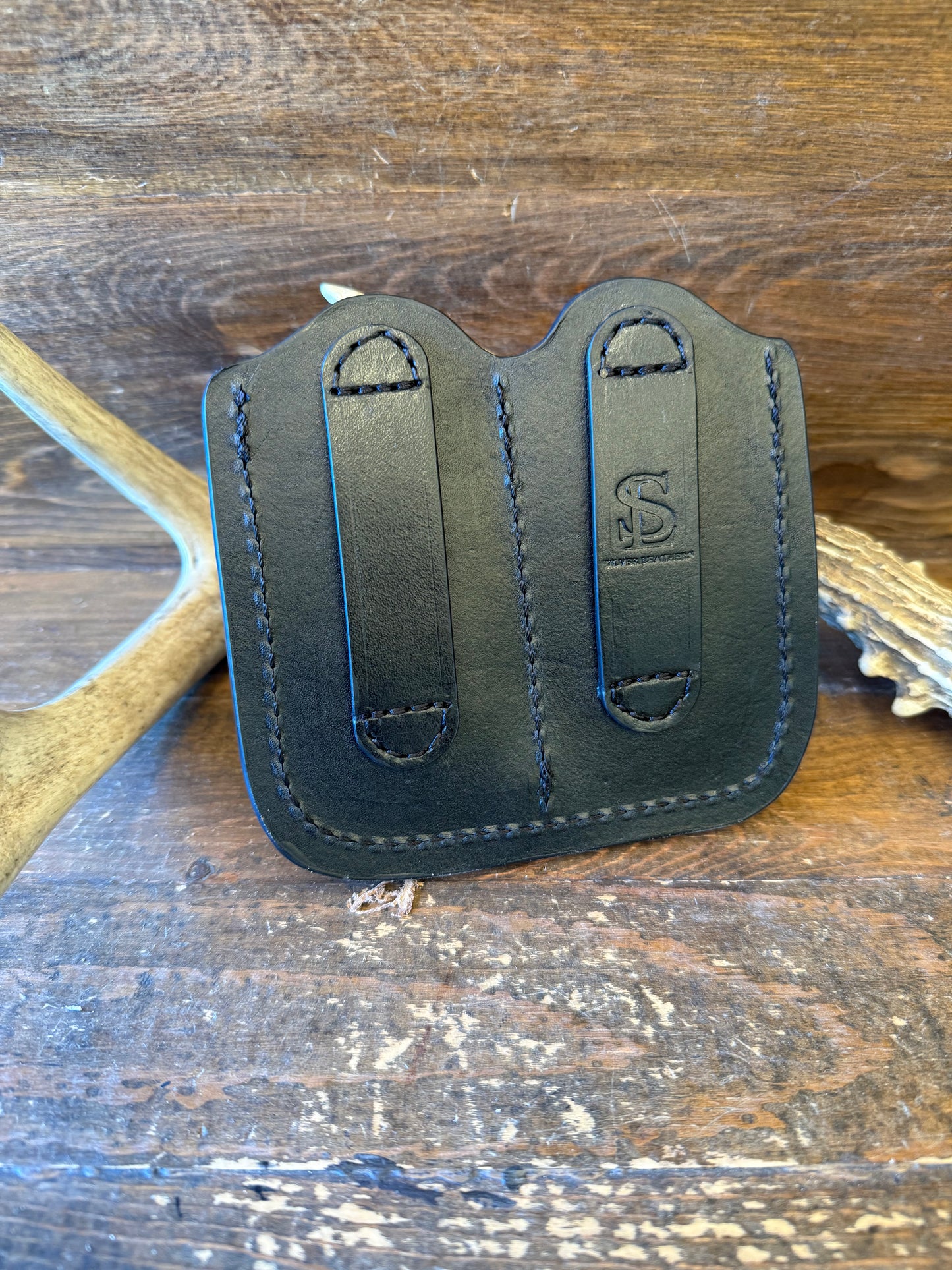 Black veg tan leather double magazine  holster ( 1911 )
