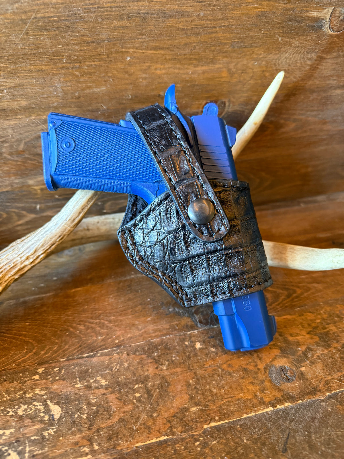 Black crocodile skin compact holster ( Black label 380, 1911-22 )