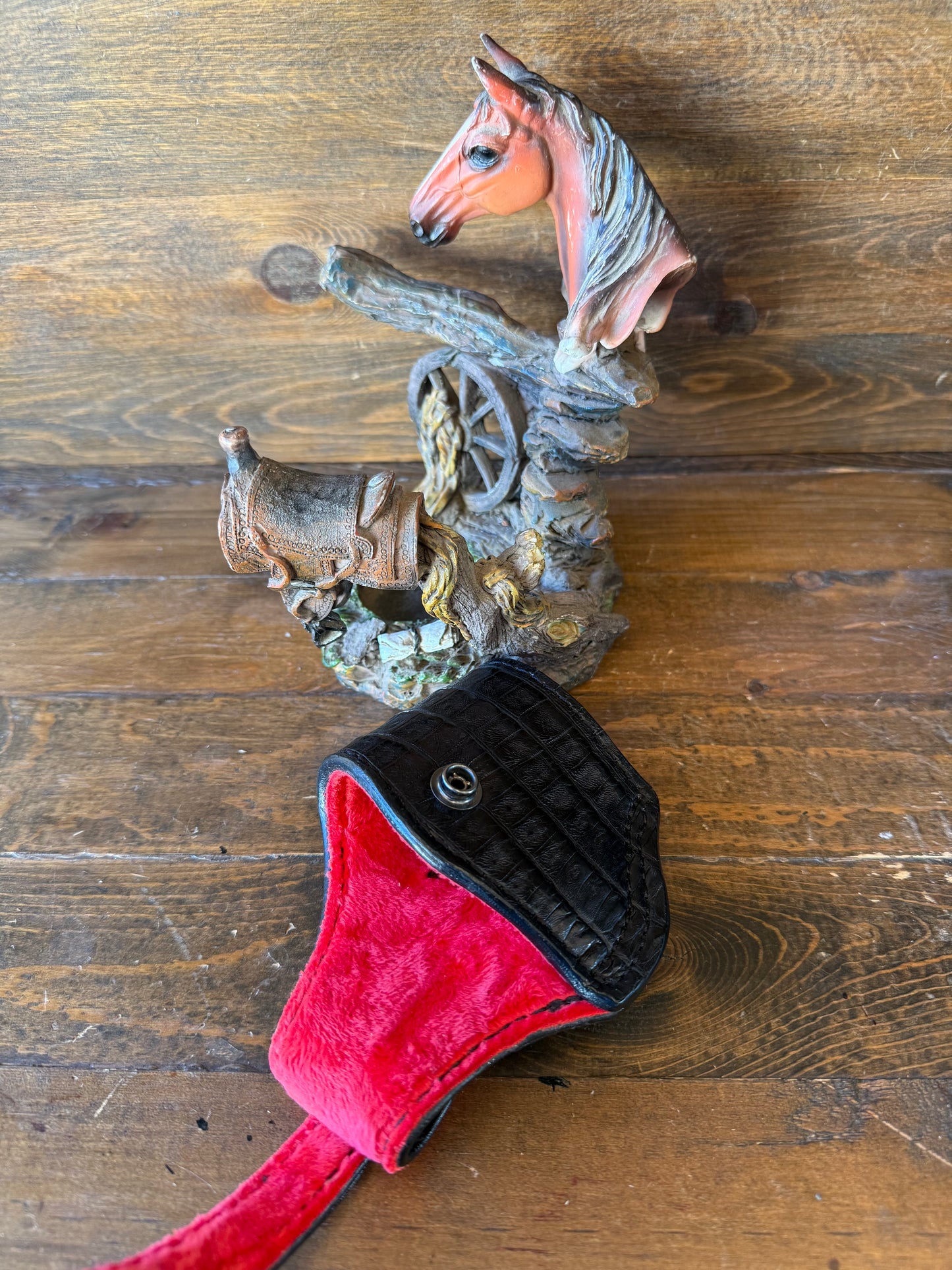 Black/Red crocodile skin compact holsters (1911)