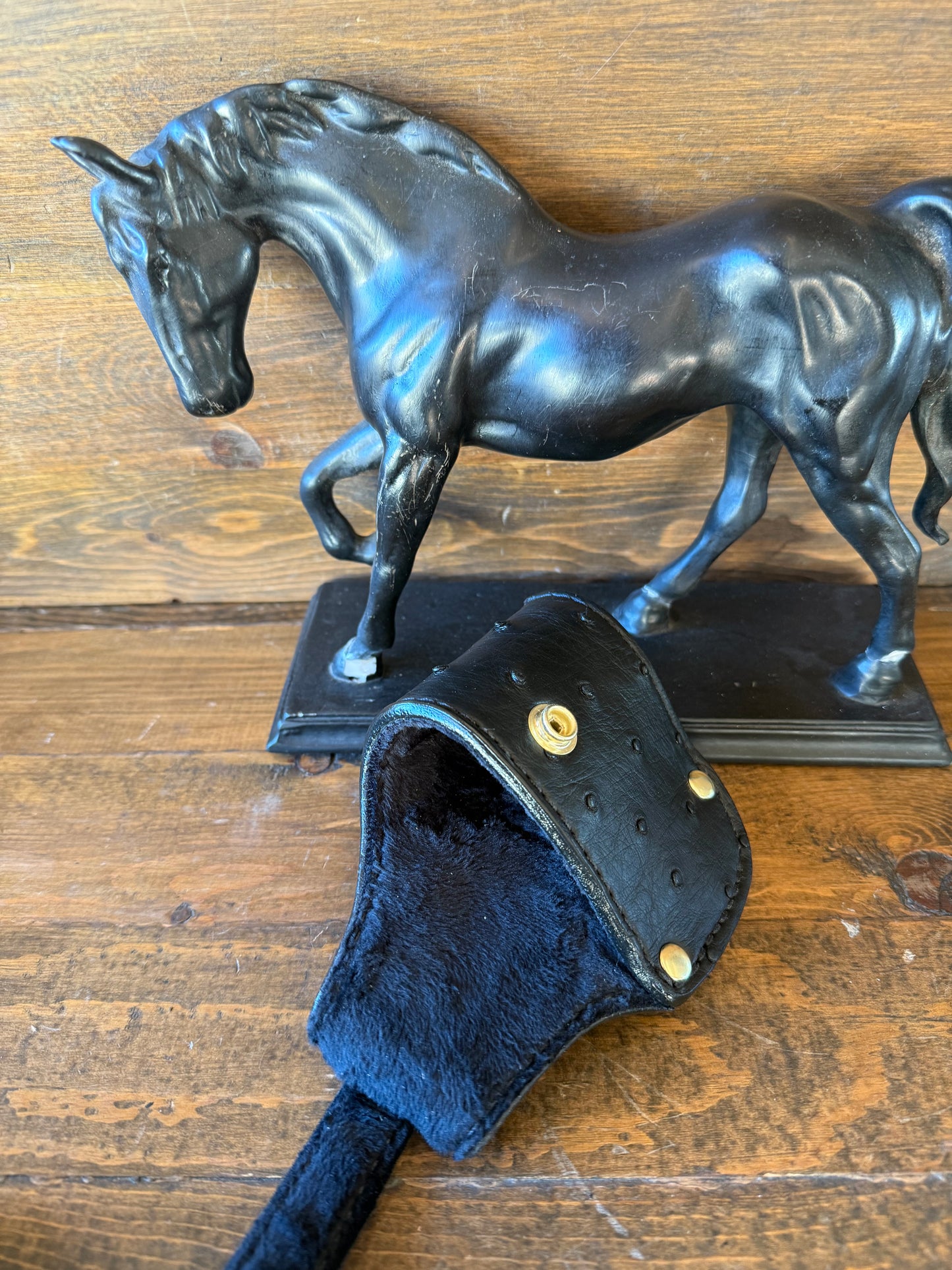 Black/Gold. Ostrich skin luxury compact holster (1911)