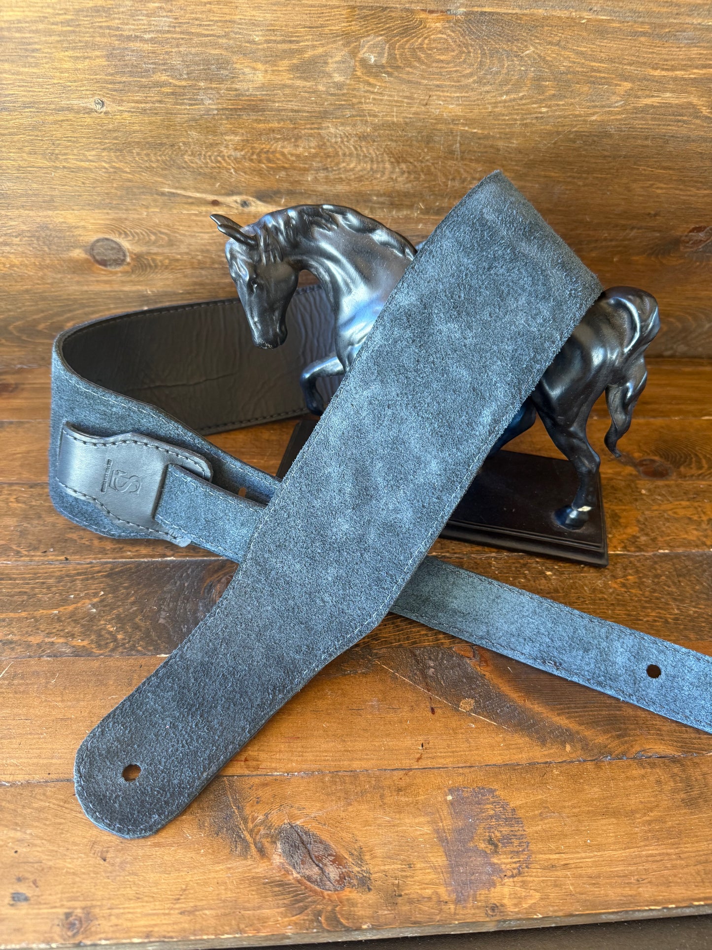 Dark gray ostrich skin guitar strap