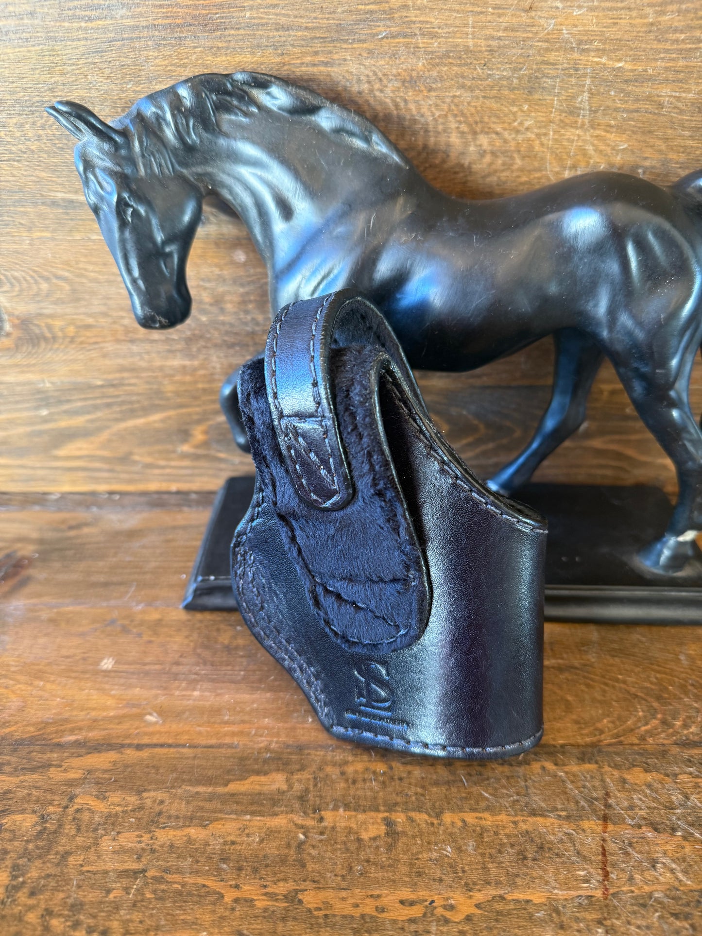Black veg tan compact holster - LEFT ( 1911 ).
