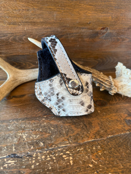 Natural snake skin compact holster. (1911)