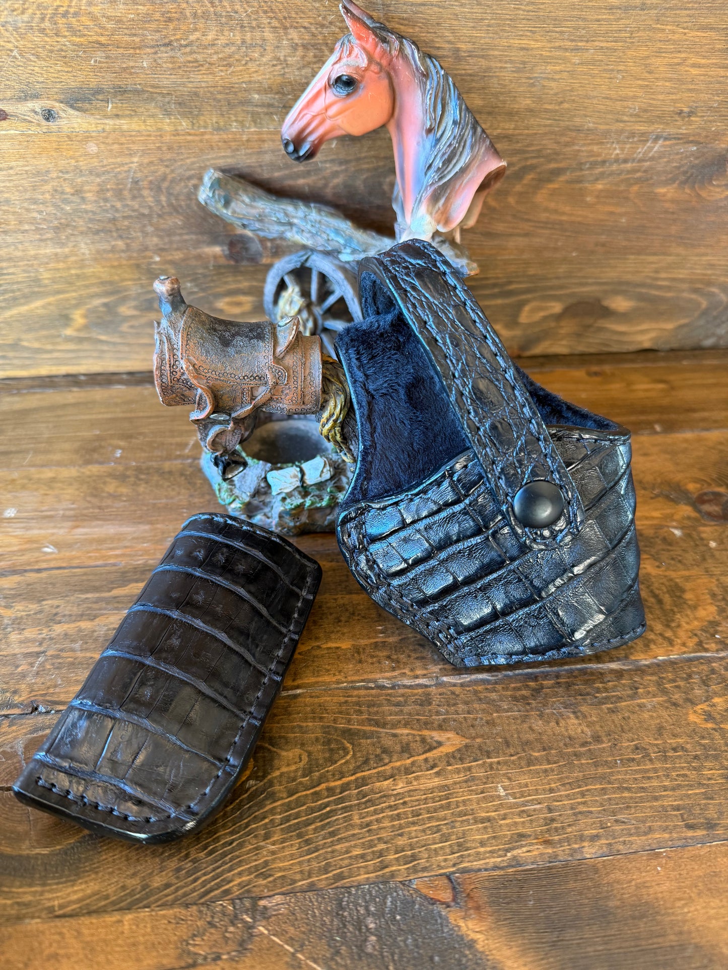 Black crocodile belly compact holster/ 1 magz set (1911)
