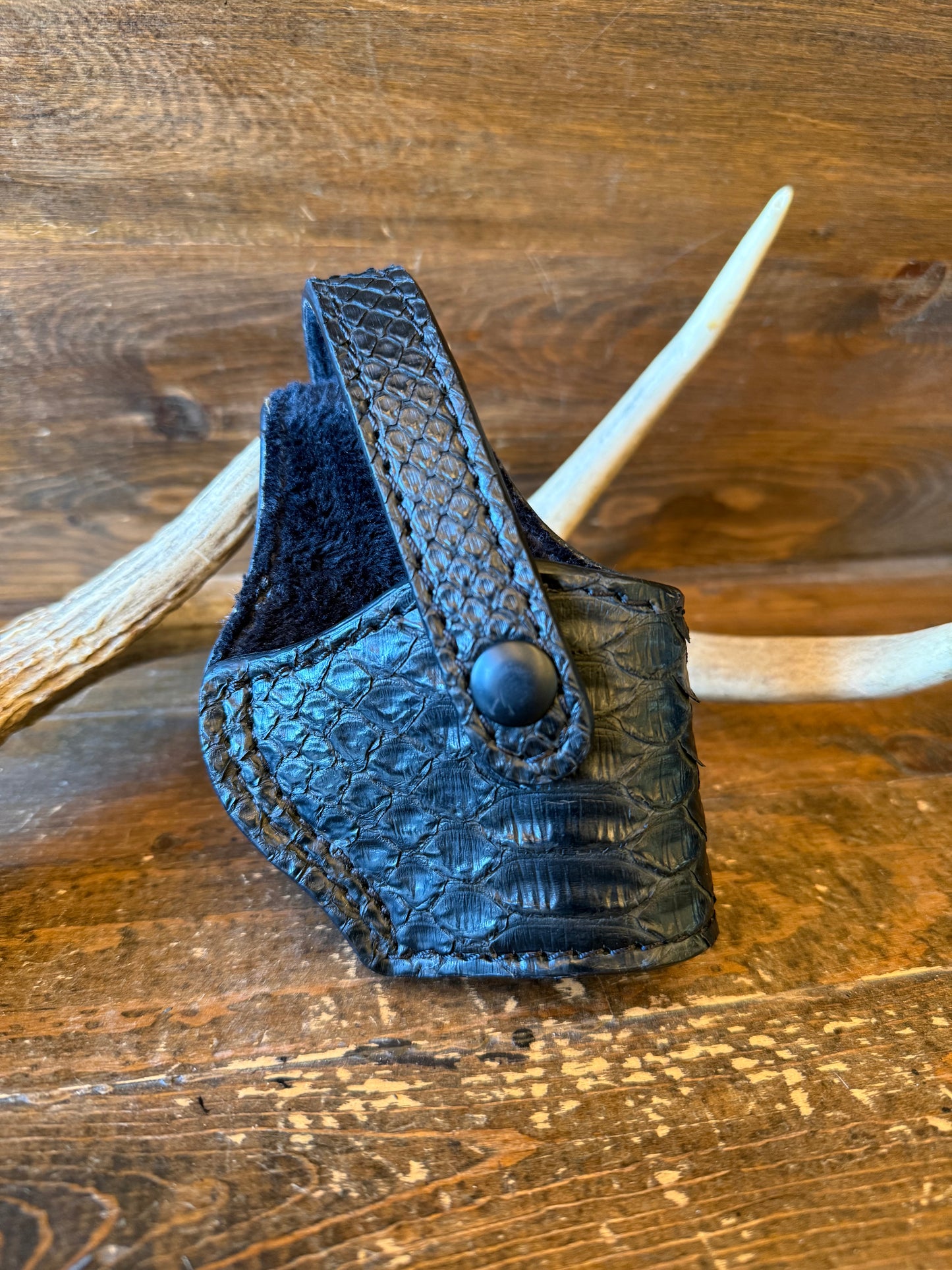 Black snake skin compact luxury holster ( 1911 )