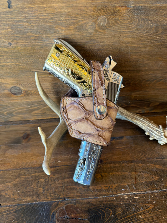 Rustic Pirarucu skin compact holster (1911)