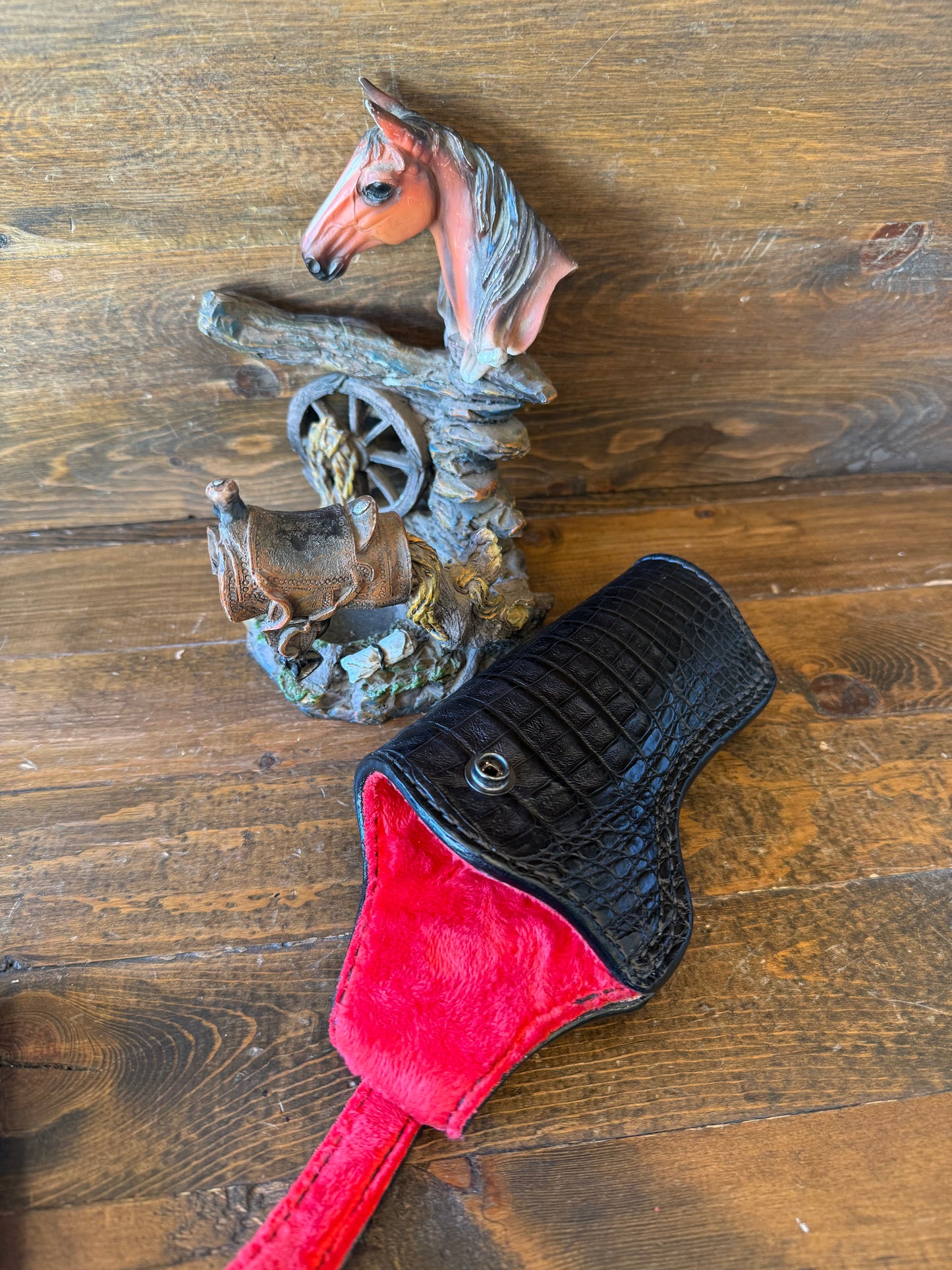Black/red Crocodile full holster (1911) 5”