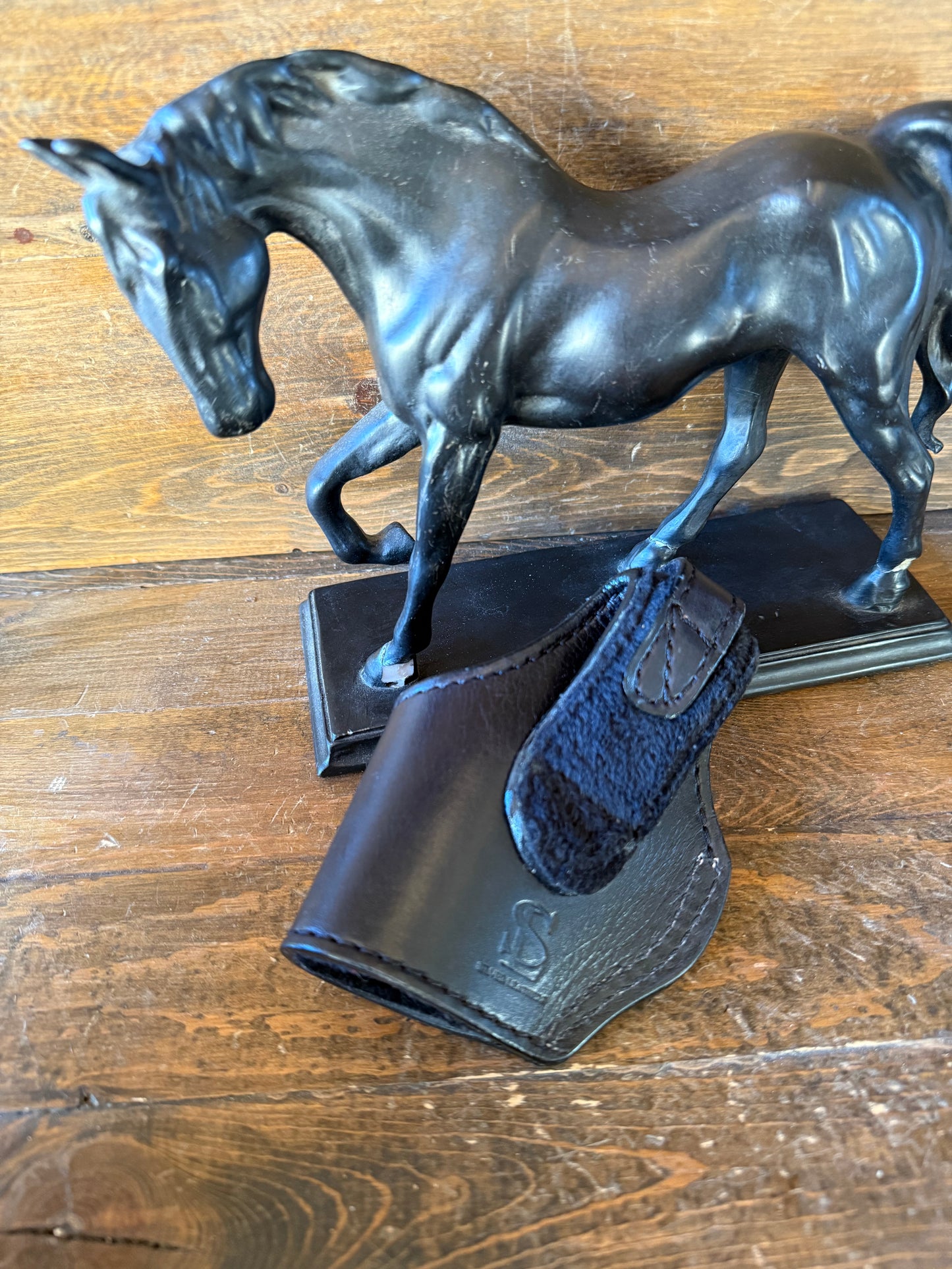 Black/chrome veg tan compact holster (1911)