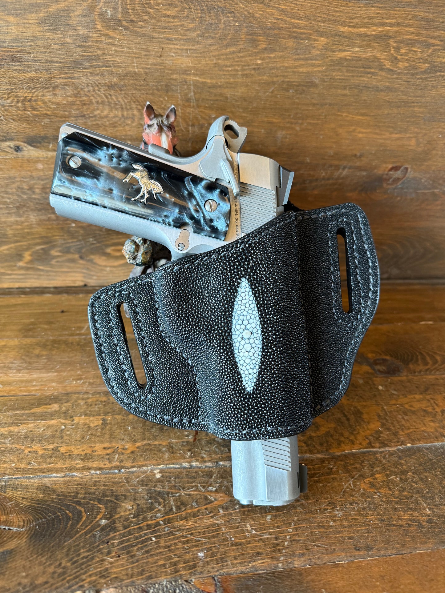 Black stingray skin luxury holster ( 1911 )