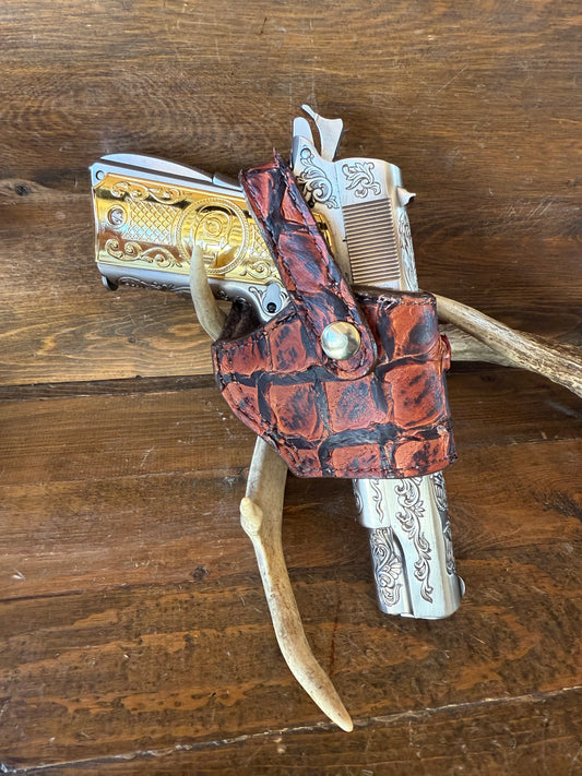 Conac/Gold Pirarucu skin compact holster (1911)