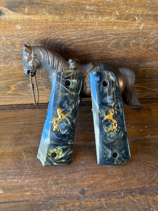 Black/gold  w/gold horse grips (1911)