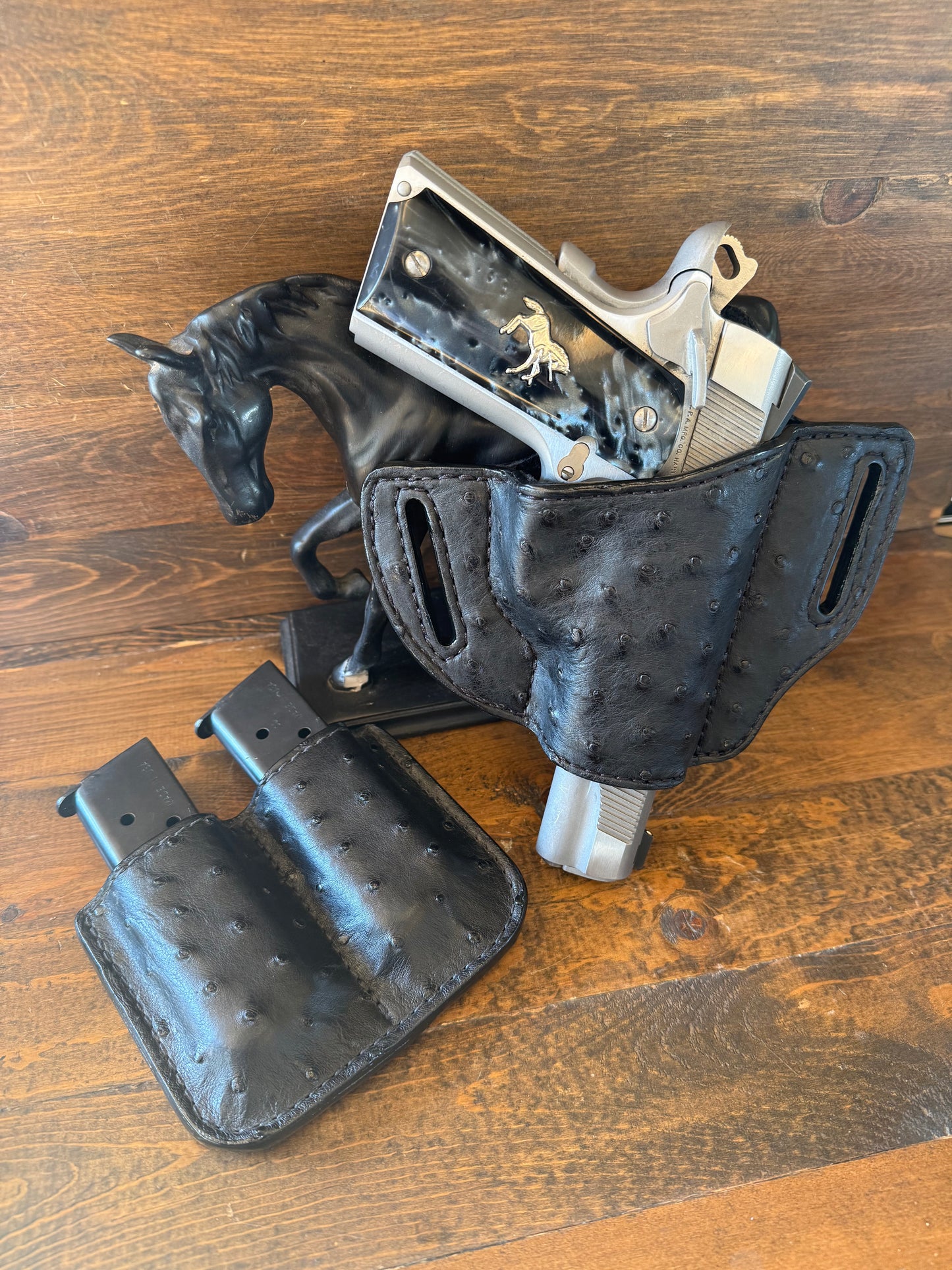 Black ostrich holster/ 2 magz set. (1911)