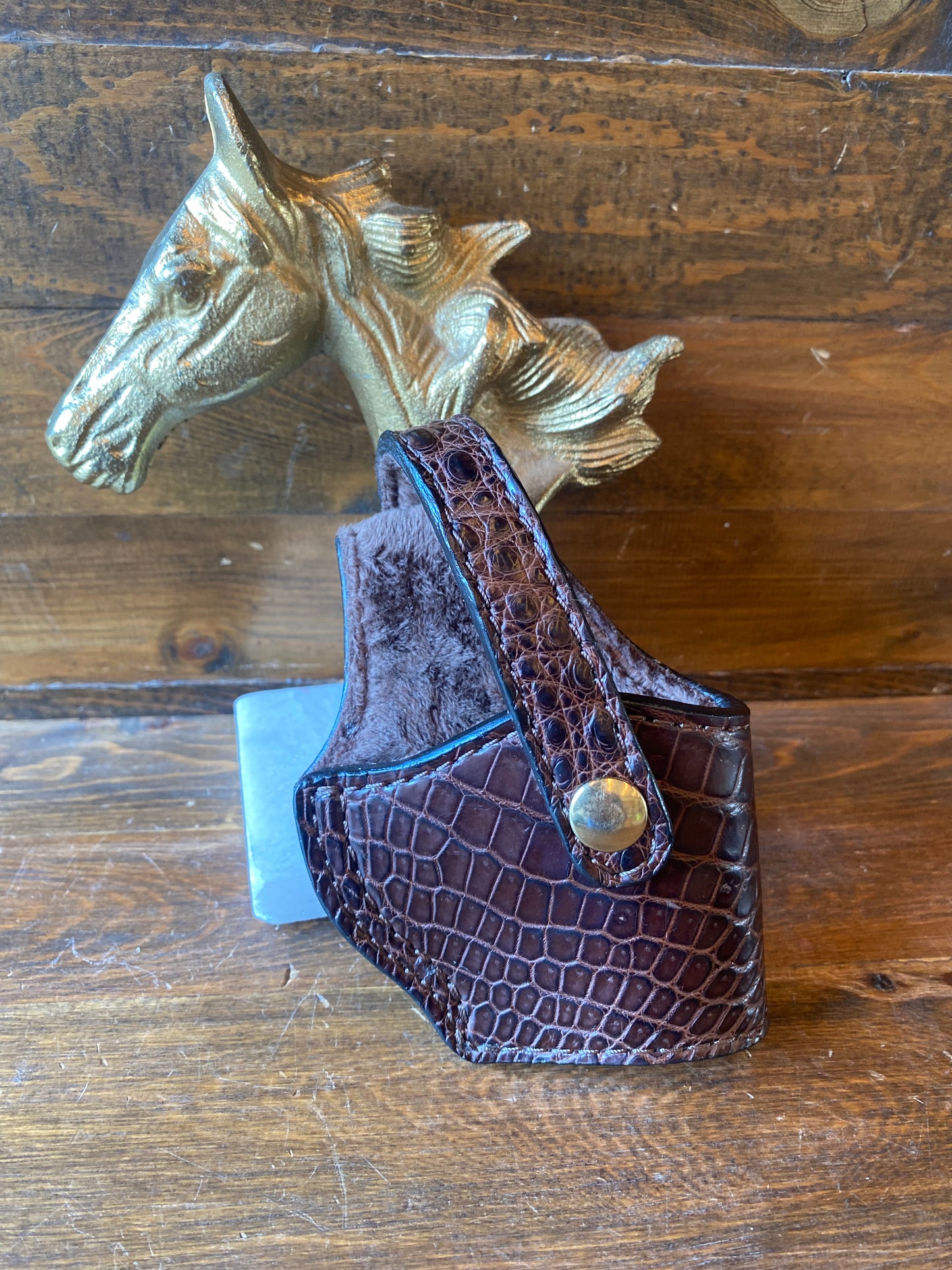 Brown alligator compact holster (1911)