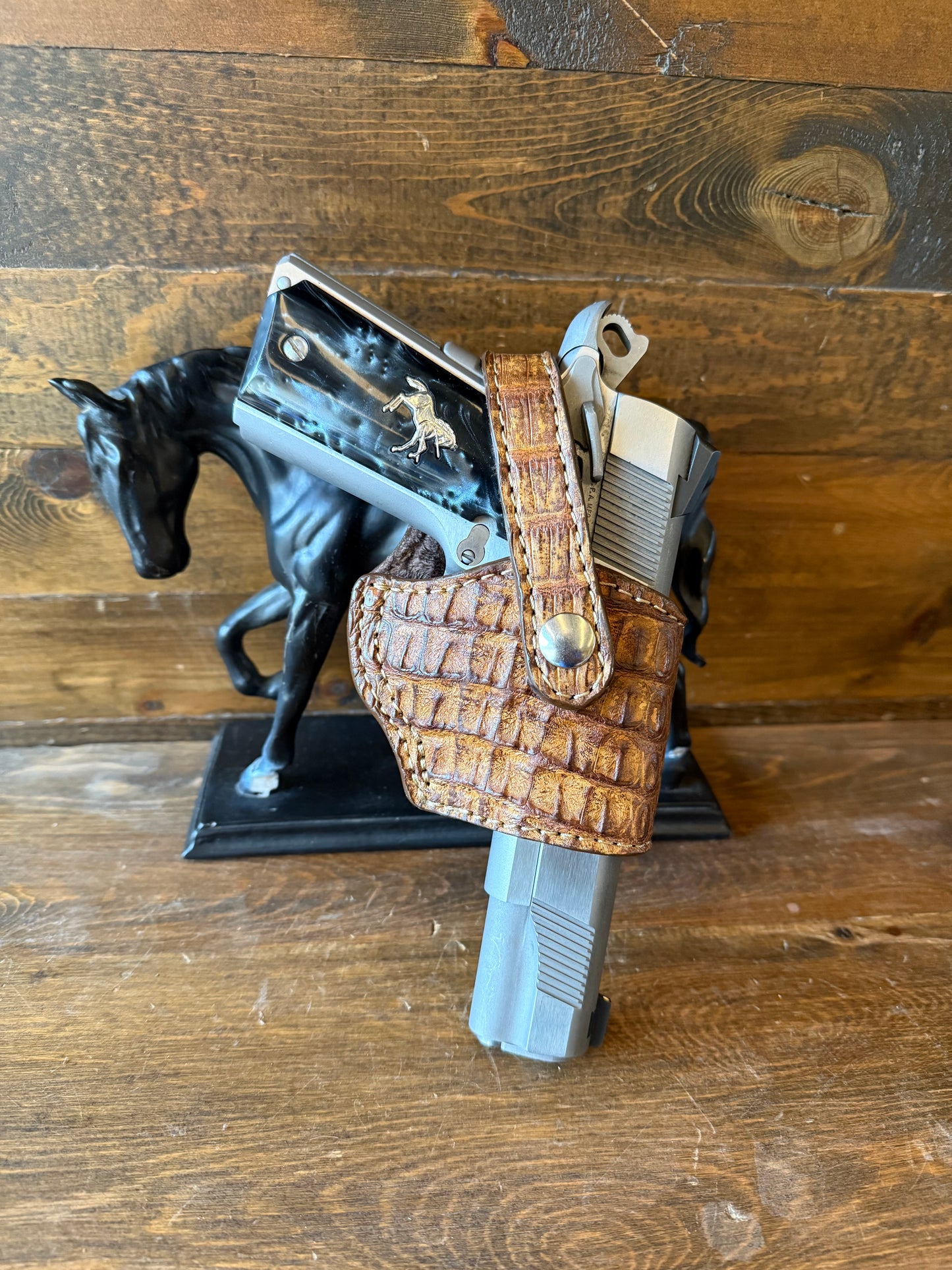 Rustic/Chrome crocodile compact holster (1911)