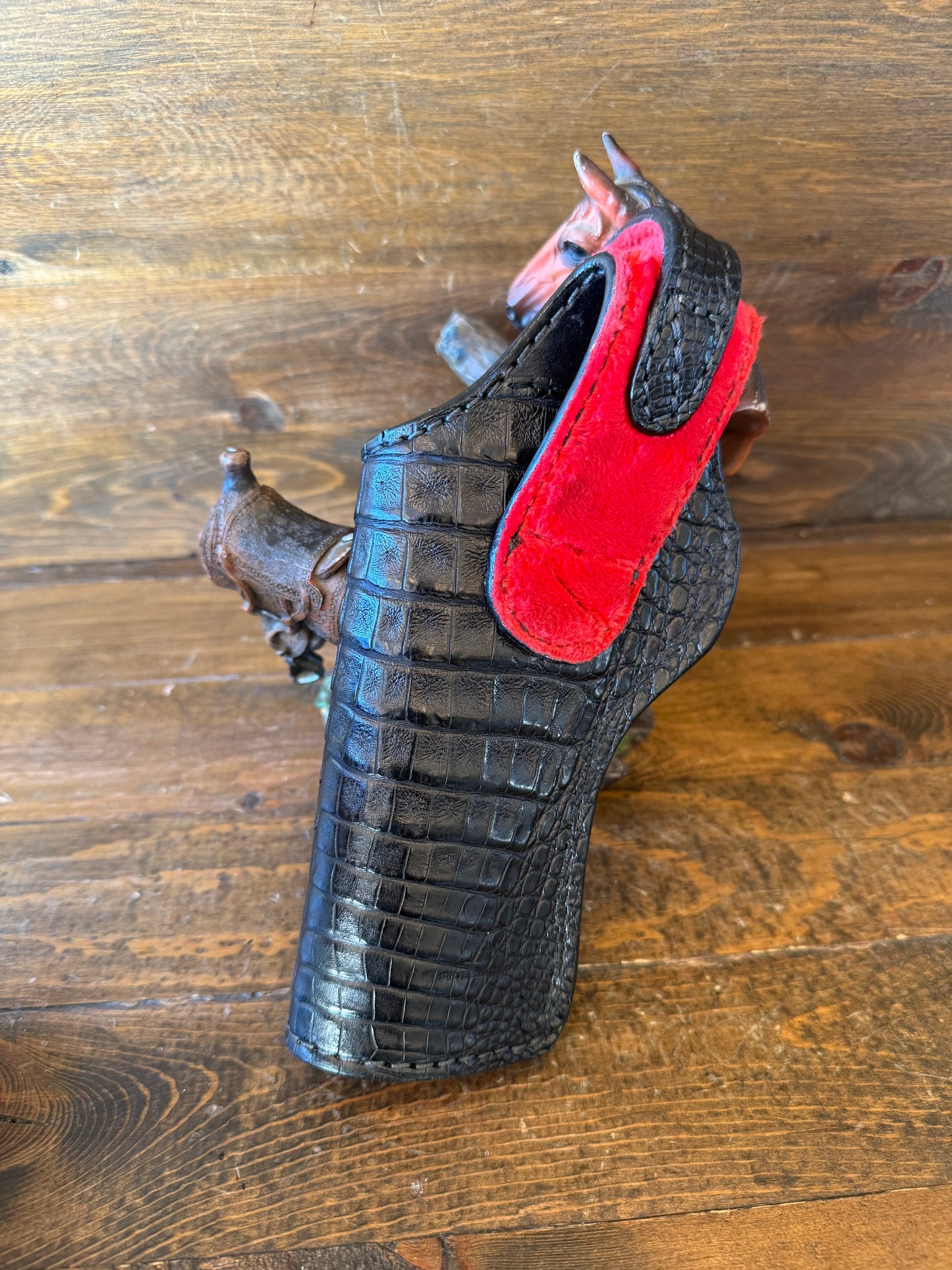 Black/red Crocodile full holster (1911) 5”