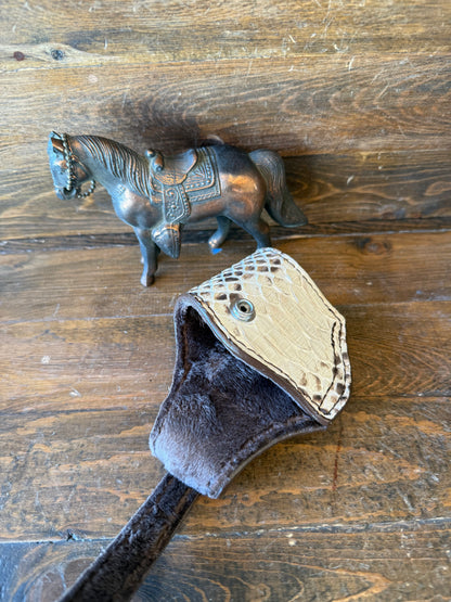 Cream snake skin compact holster. (1911)