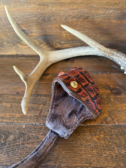 Conac/Gold Pirarucu skin compact holster (1911)