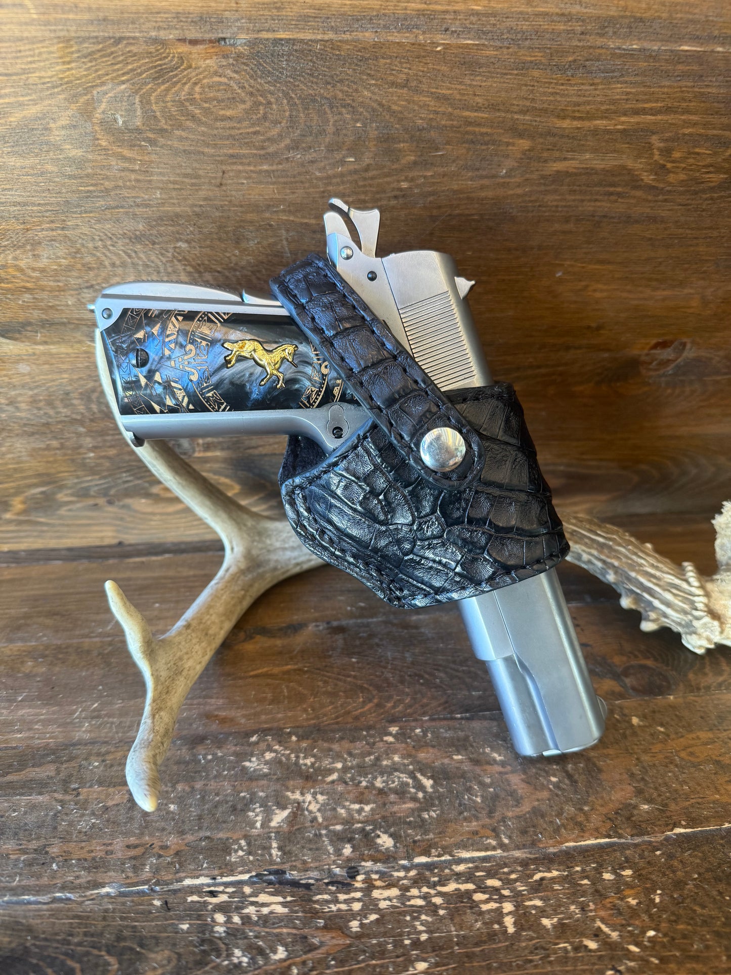Black/chrome crocodile skin compact holster ( 1911, High-Power )