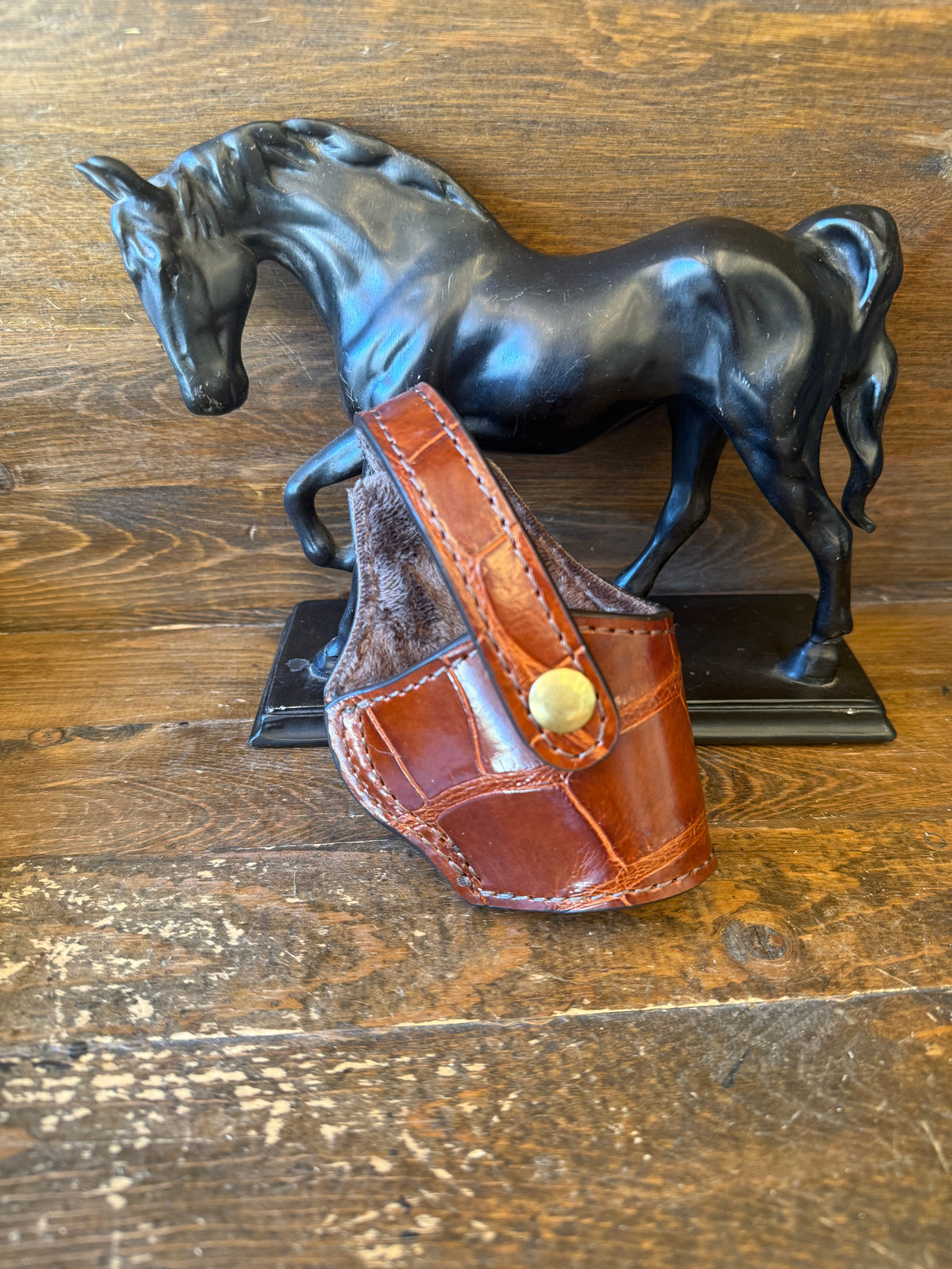 Conac/Gold alligator compact holster (1911)