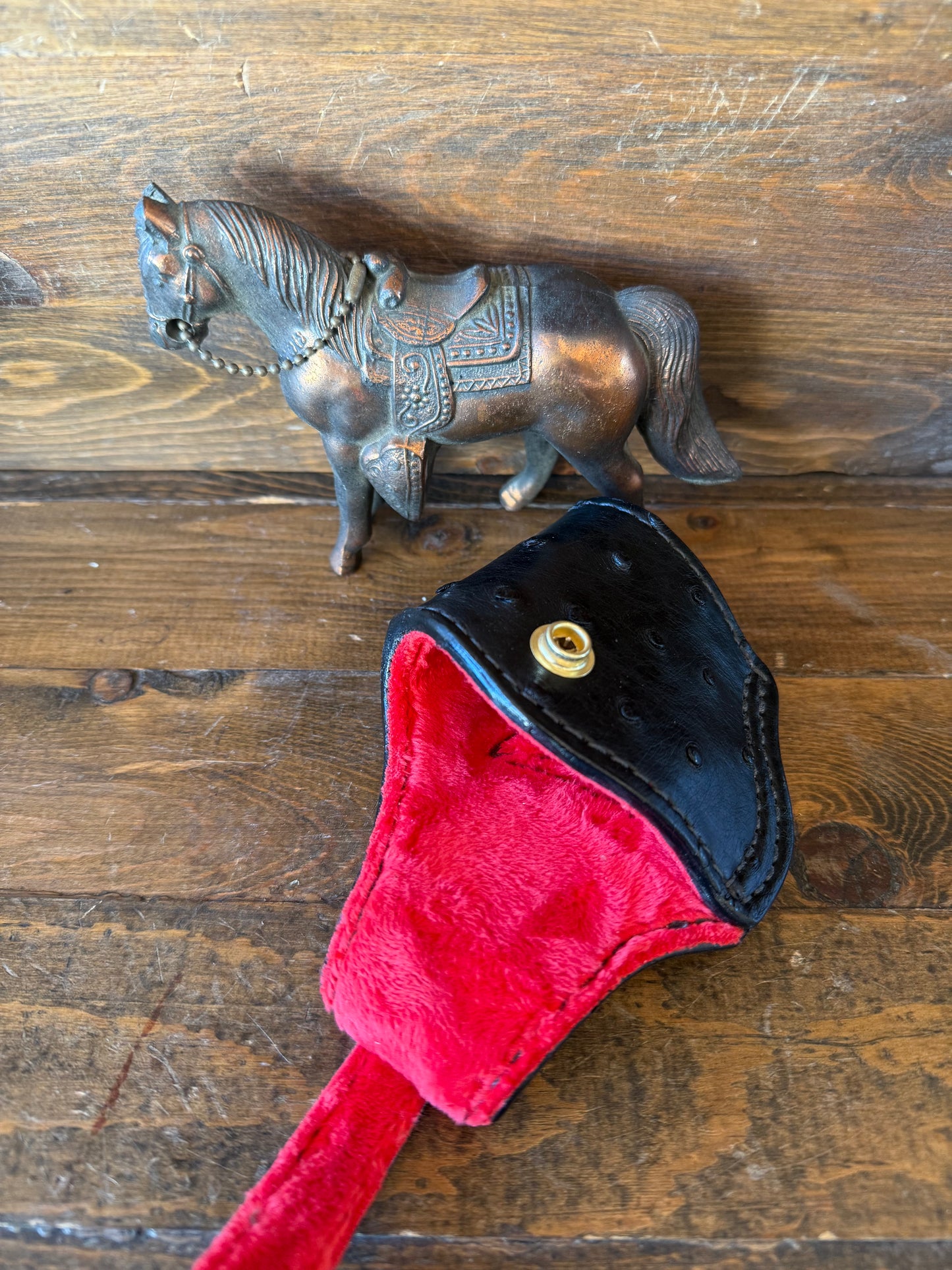 Black/red Ostrich skin compact holster (1911)