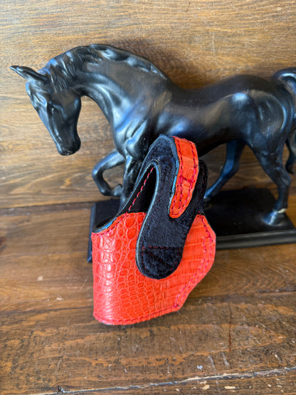 Red Crocodile Hornback skin compact holster (1911)