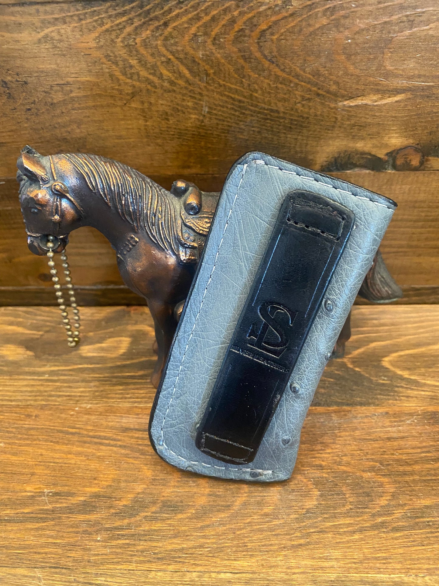 Gray ostrich skin single magazine holster ( 1911 )