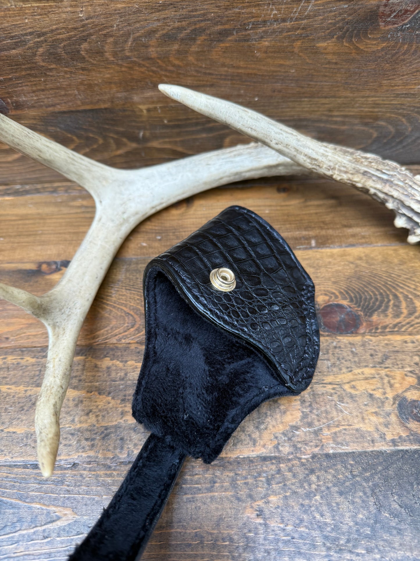 Black/Gold crocodile belly compact holster (1911)