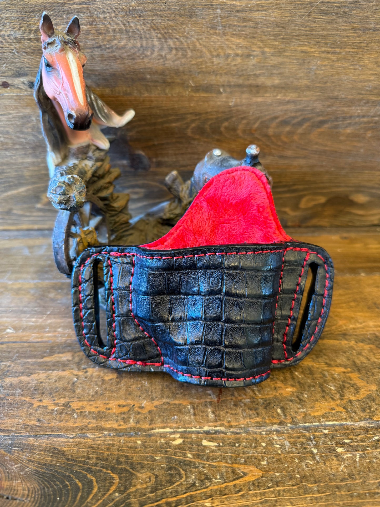 Black/red crocodile bikini holster ( 1911 )