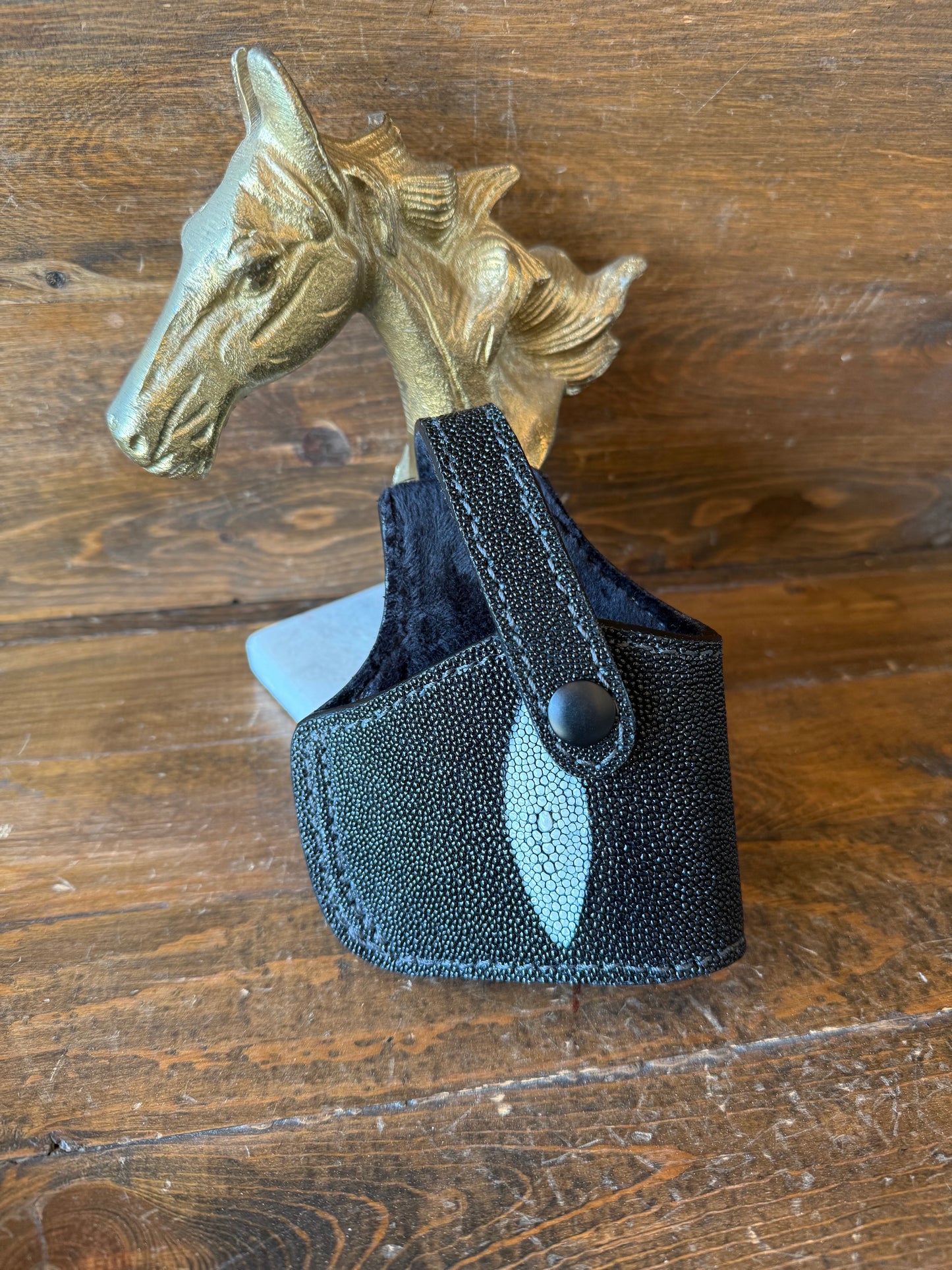 Black stingray skin compact holster (Glock)
