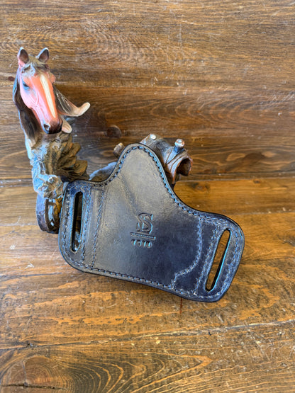 Black Crocodile hornback bikini holster (1911)