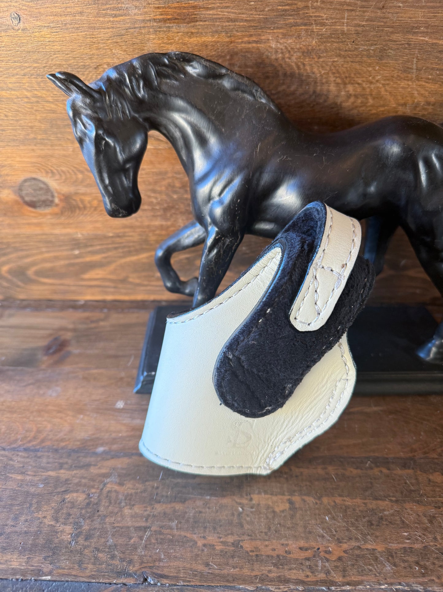 White/black  compact holster (1911)