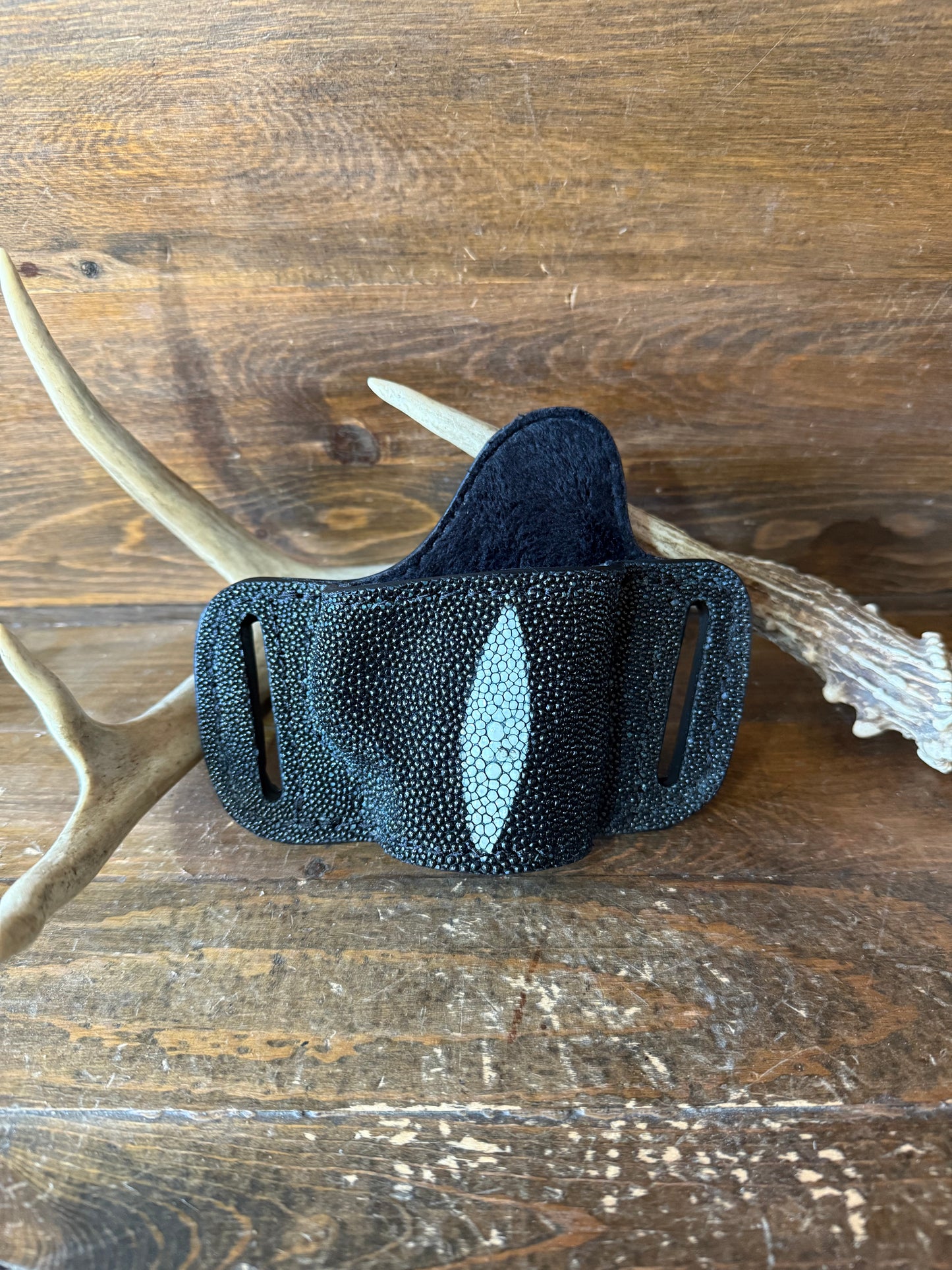 Black diamond stingray skin bikini holster (1911)