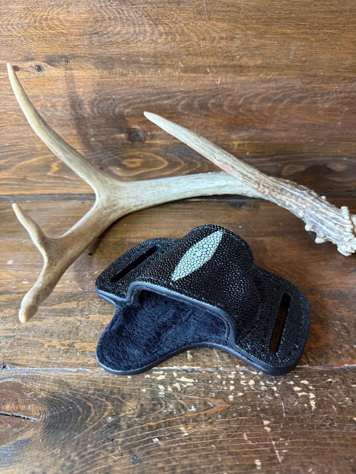 Black diamond stingray skin bikini holster (1911)