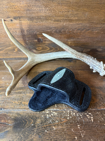 Black diamond stingray skin bikini holster (1911)