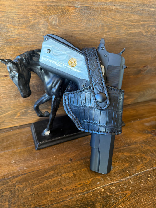Matte black alligator skin compact holster (1911)