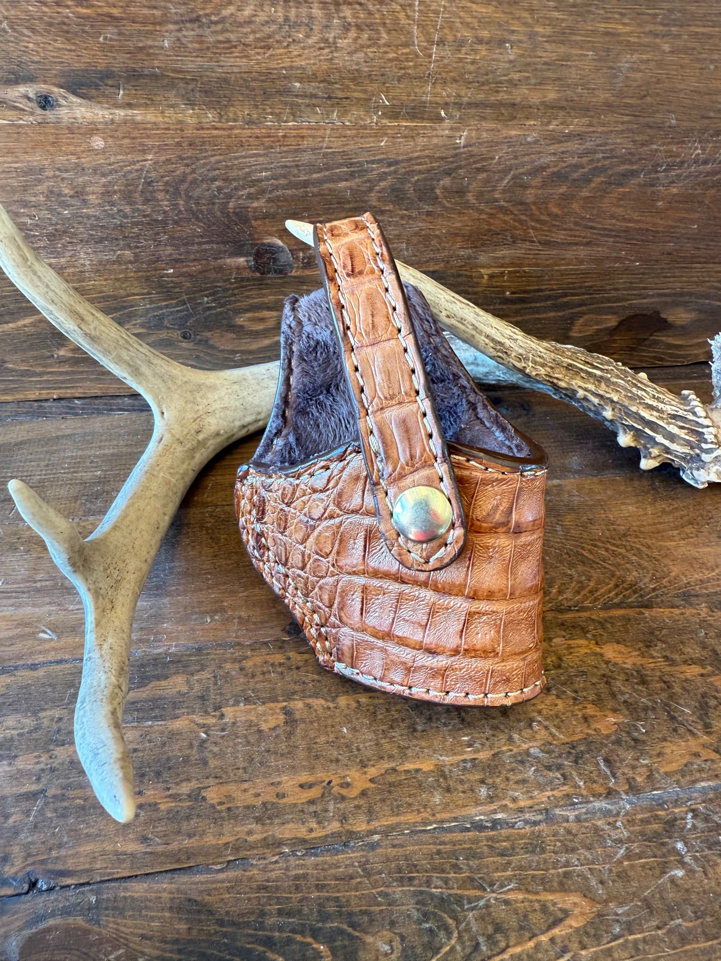 Honey/gold crocodile skin compact holster (1911)