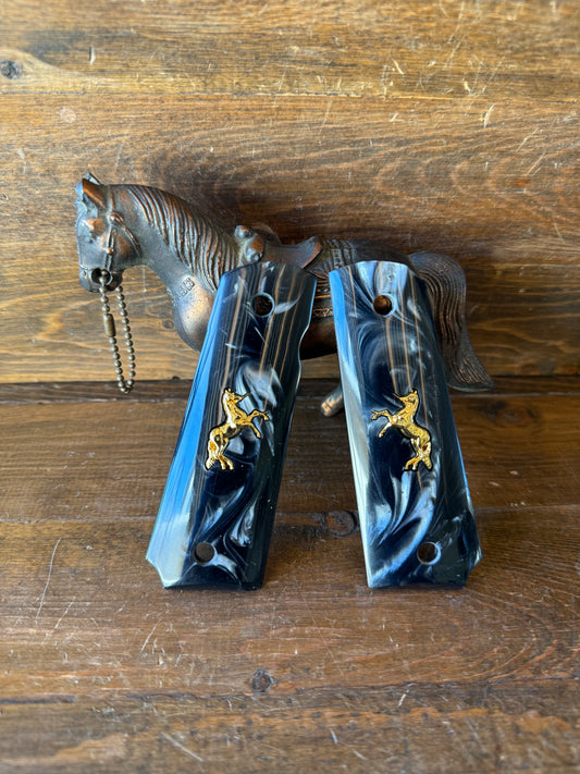 Black pearl gold horse grips (1911)