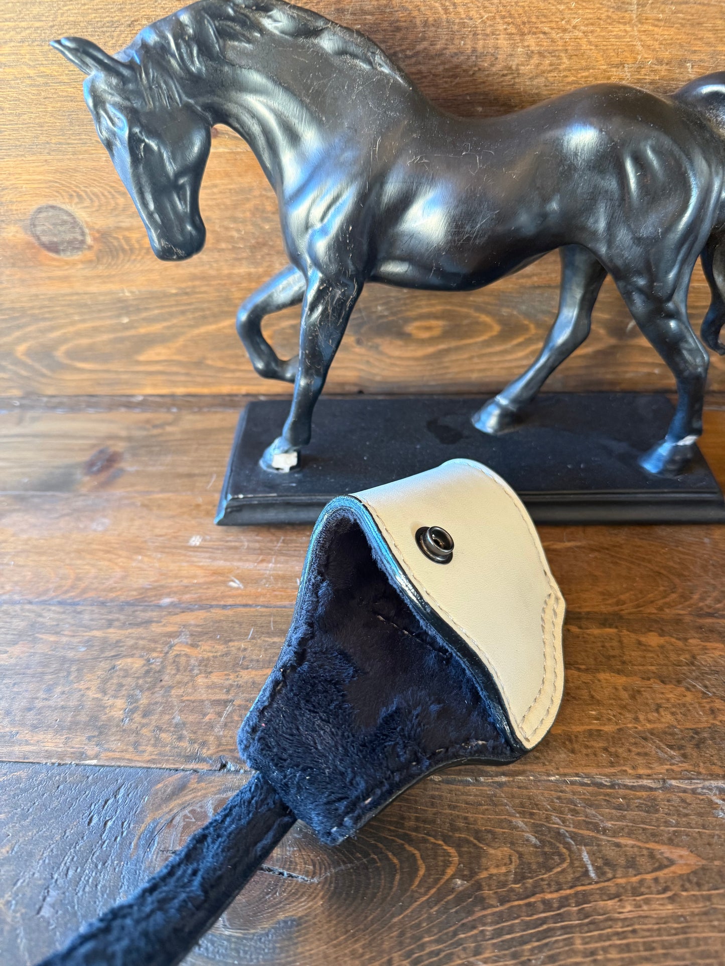 White/black  compact holster (1911)