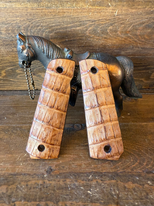 Honey Crocodile skin grips (1911)