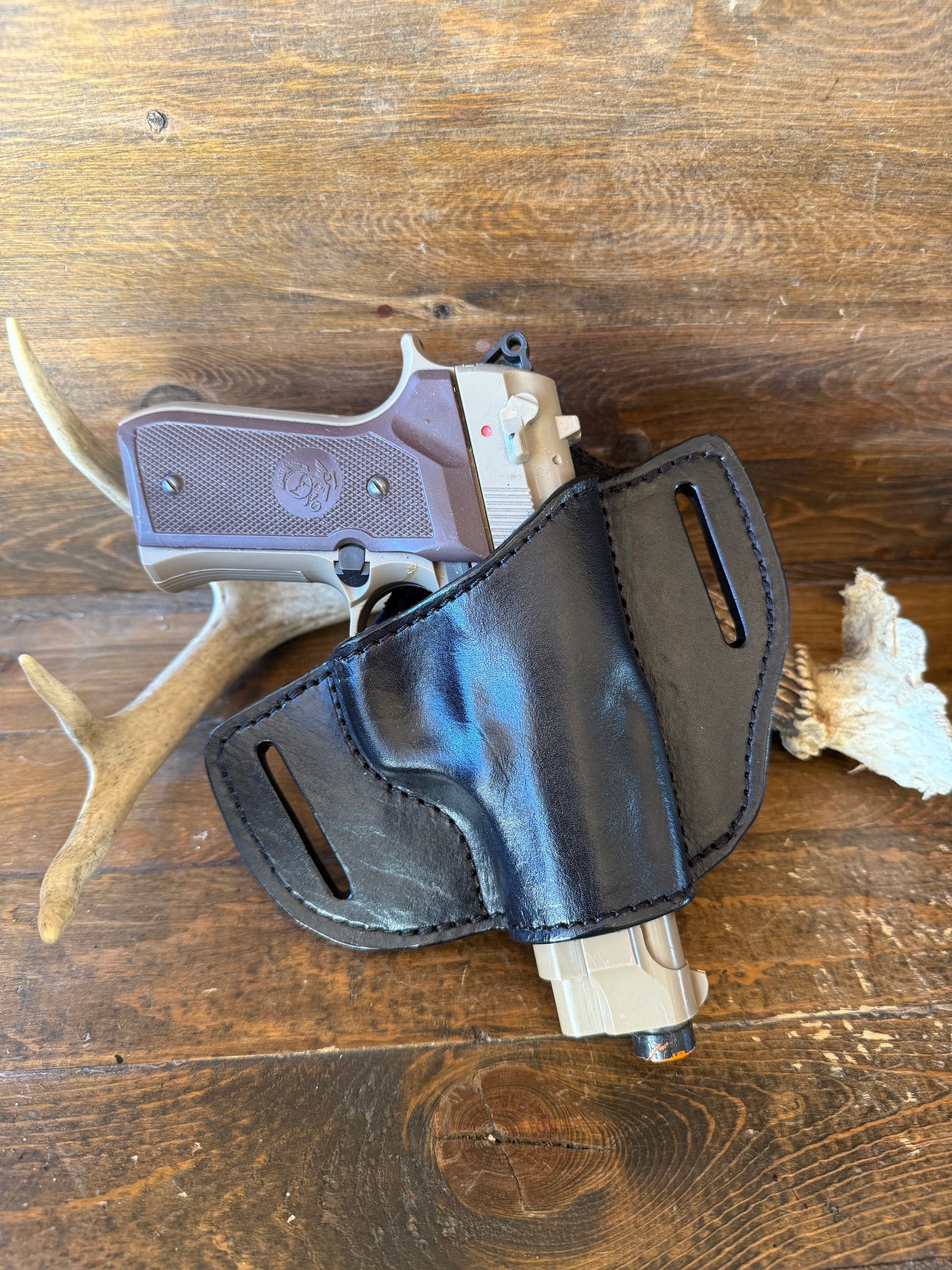 Black veg tan leather luxury holster ( Beretta )