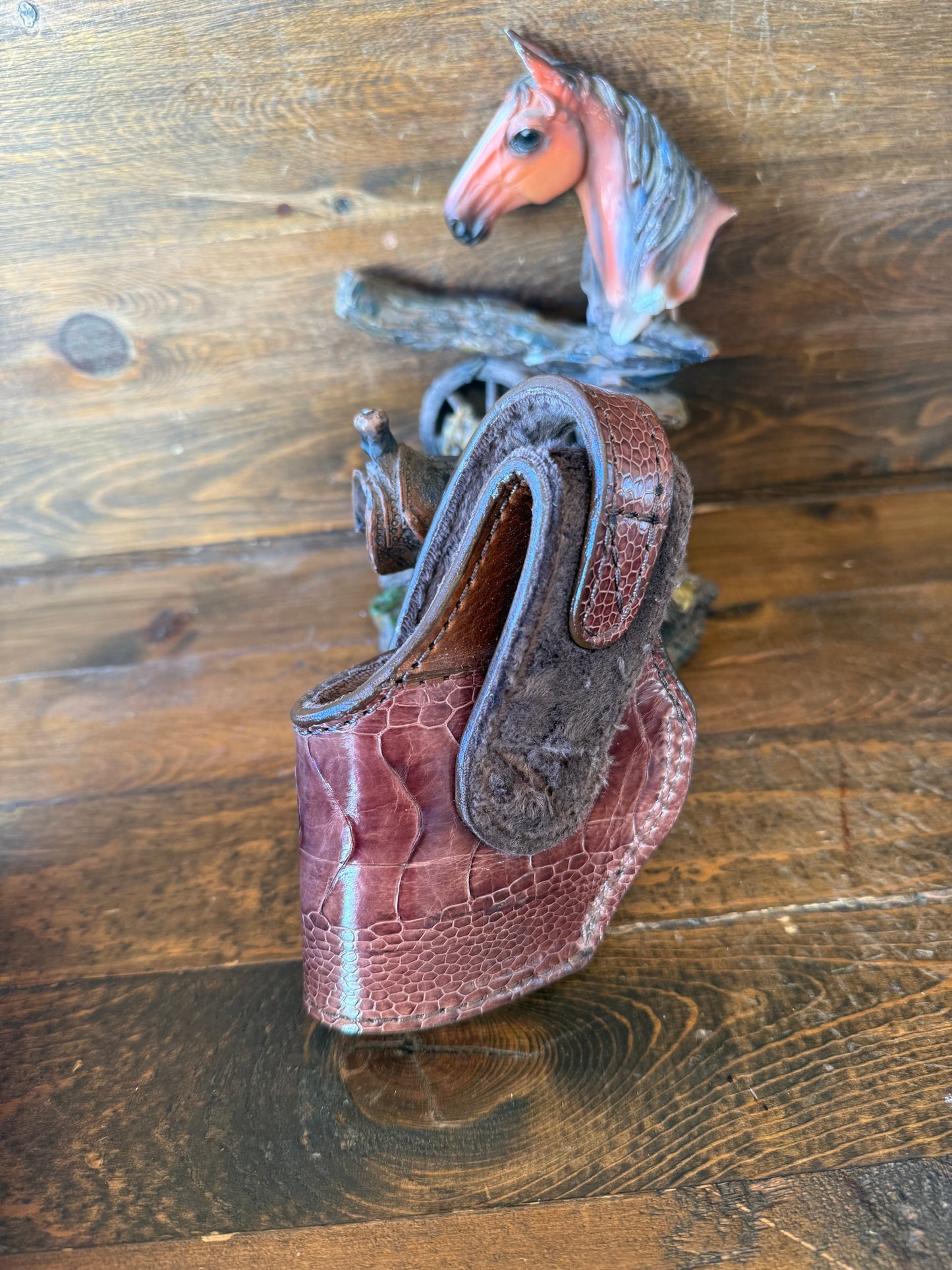 Brown ostrich leg skin compact holster ( 1911 )