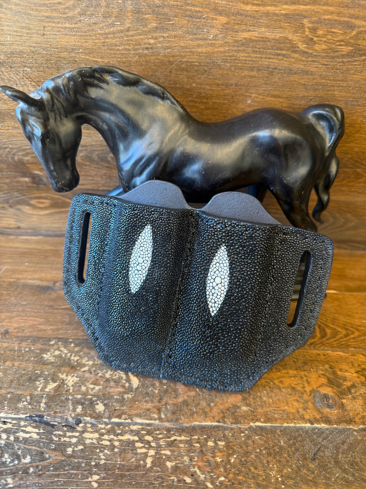 Black Stingray skin 2 Magazine holster owb. ( 1911 )