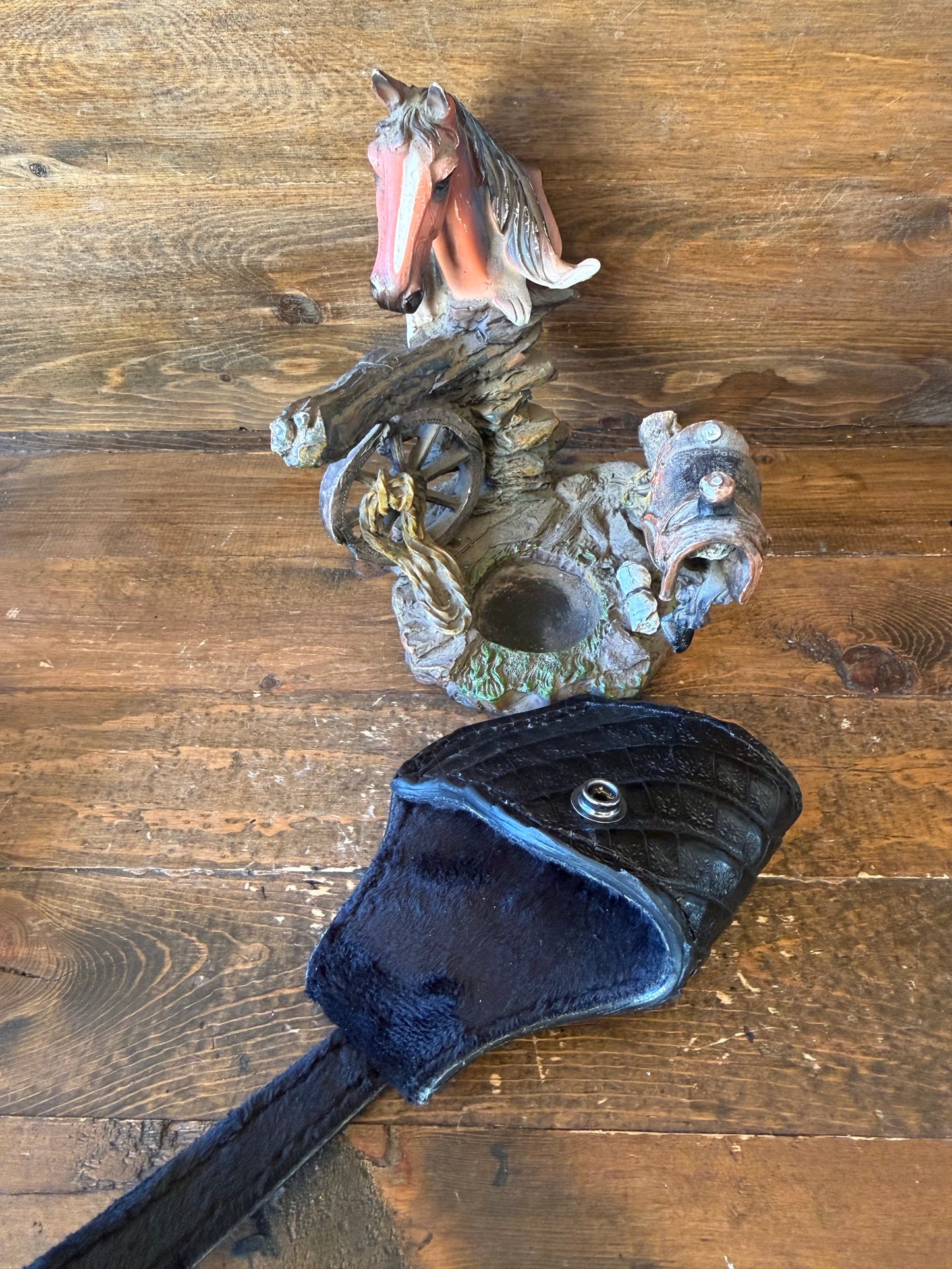 Black crocodile skin compact holster. ( 1911- Left )
