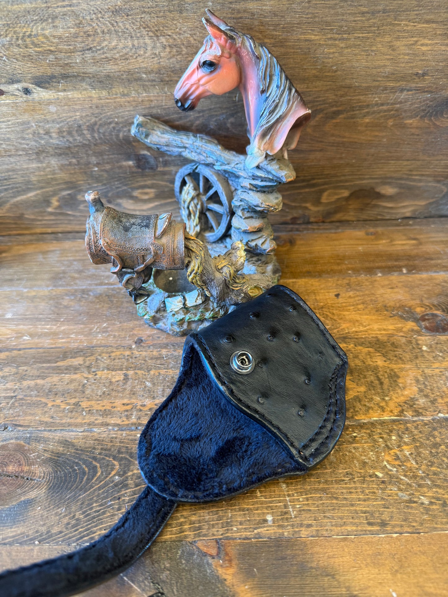 Black ostrich skin compact holster W/belt clip (1911)