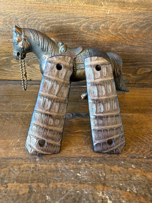 Brown Crocodile grips (1911