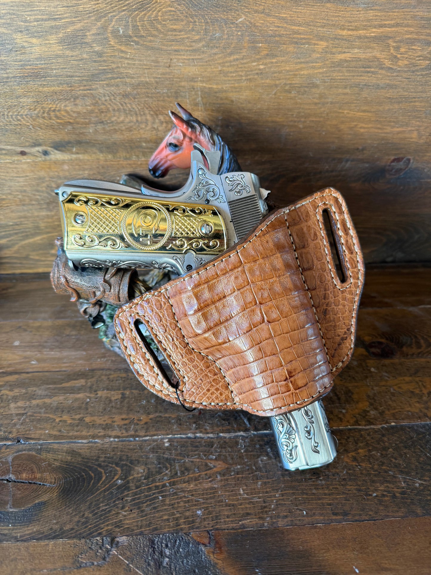 Honey crocodile skin holster (1911)
